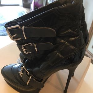 Burberry boots